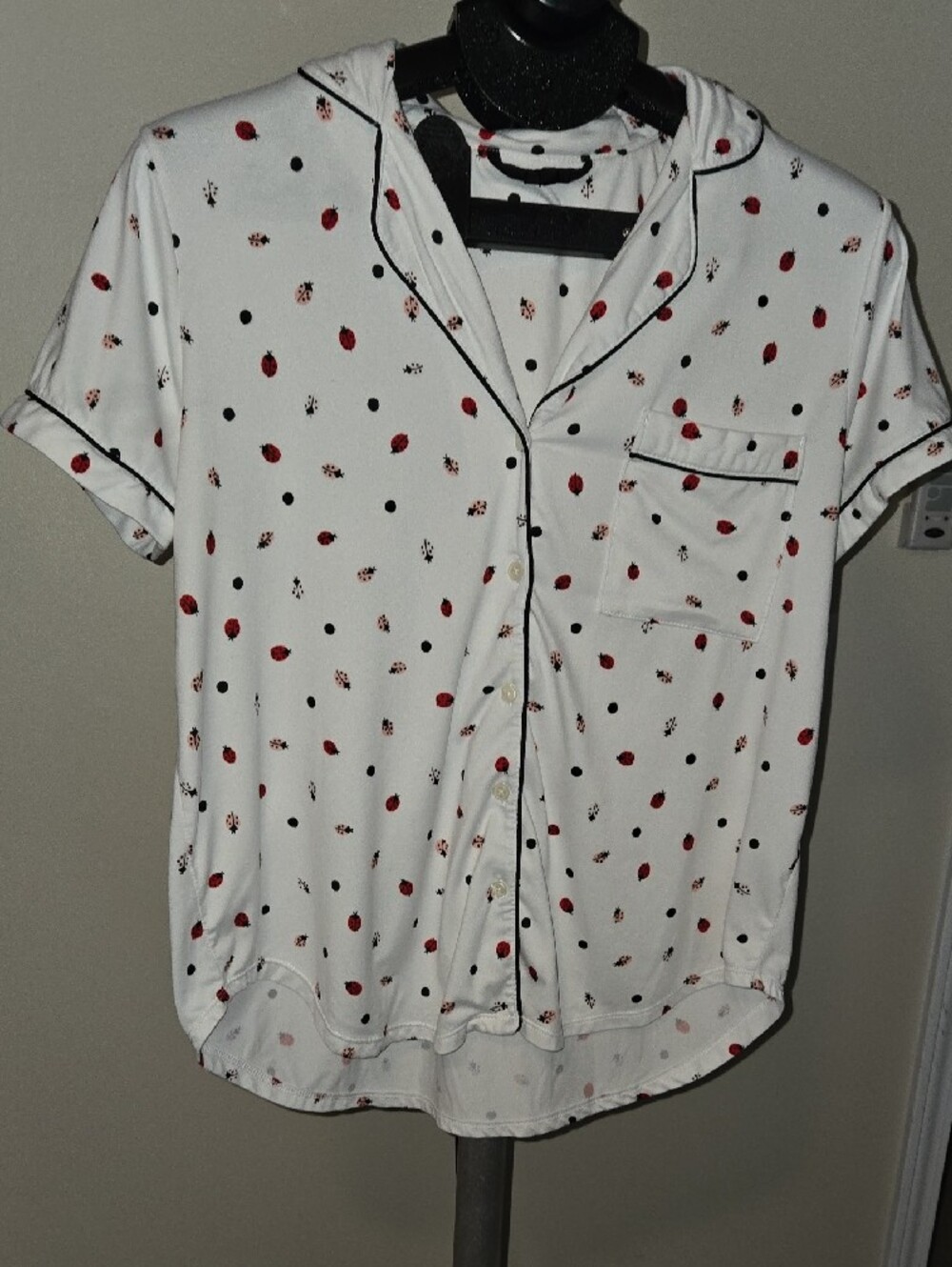 Kate Spade White Short Sleeve Button Pajama Set with Ladybug Dot Print - Picture 3 of 8